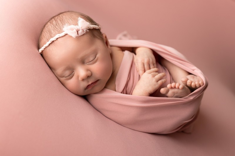 003-2022-05-13-Newborn-Lara-Castronovo-008_Edit