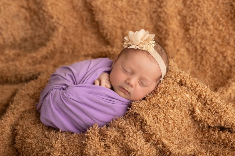 035-2022-05-13-Newborn-Lara-Castronovo-068_Edit