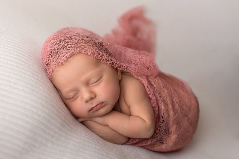 067-2022-05-13-Newborn-Lara-Castronovo-132_edit