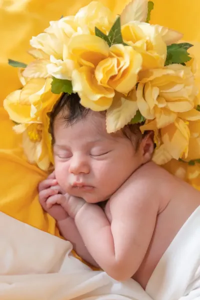 newborn-neonato-set-floreale-primaverile-sud-sicilia.webp